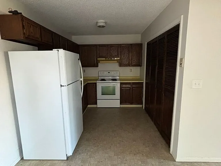 215 S 15th Ave #1-4 — Photo 24