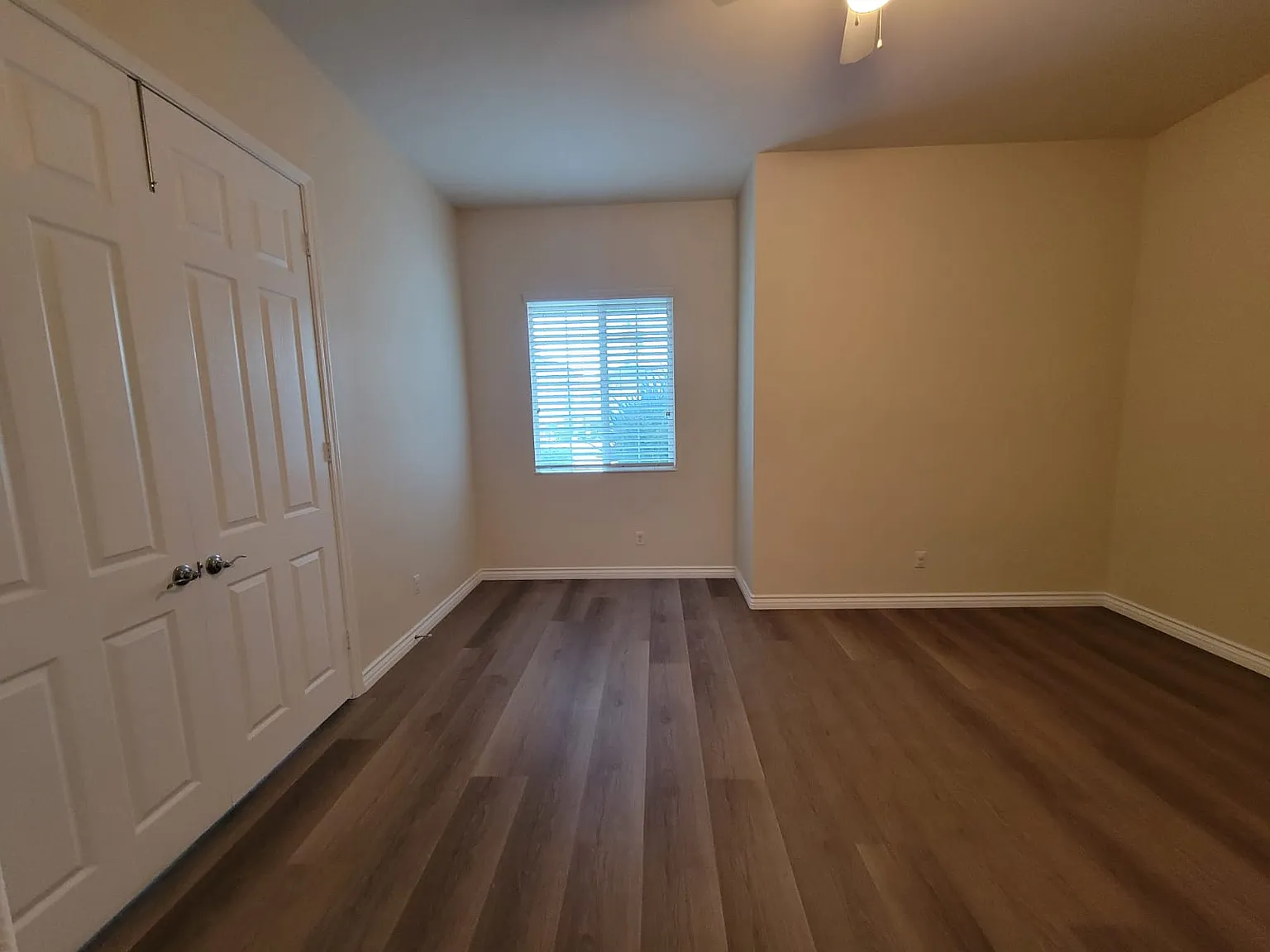 5 bed, 2624 sqft, $4,100 — Photo 3