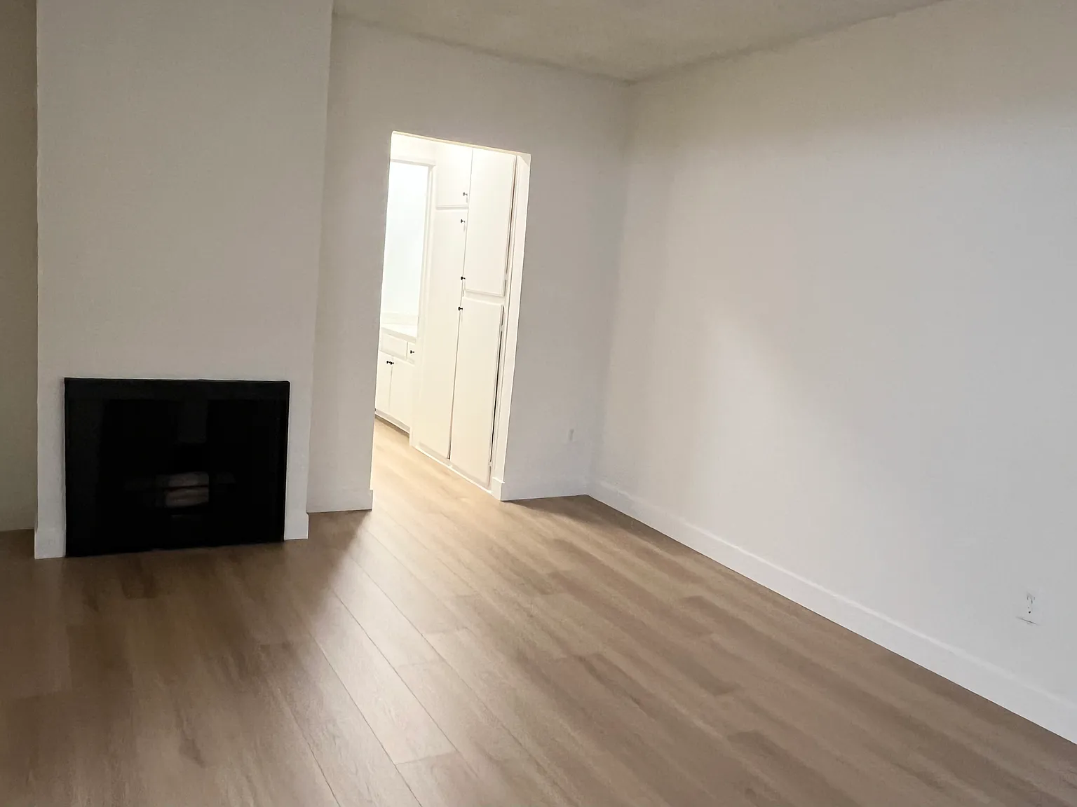 1 bed, $1,725 — Photo 2
