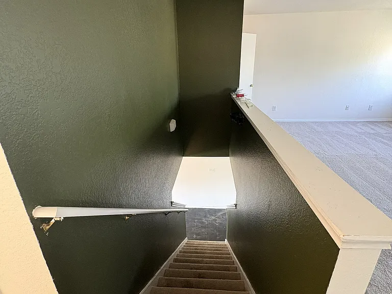 8215 Stagwood Hl — Photo 11