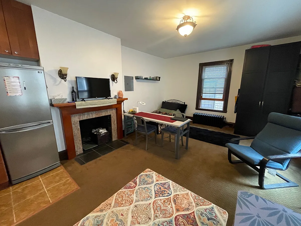 Building Photo - 6 Chauncy St #2