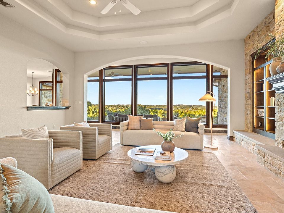 1st image of 3809 Verano Dr