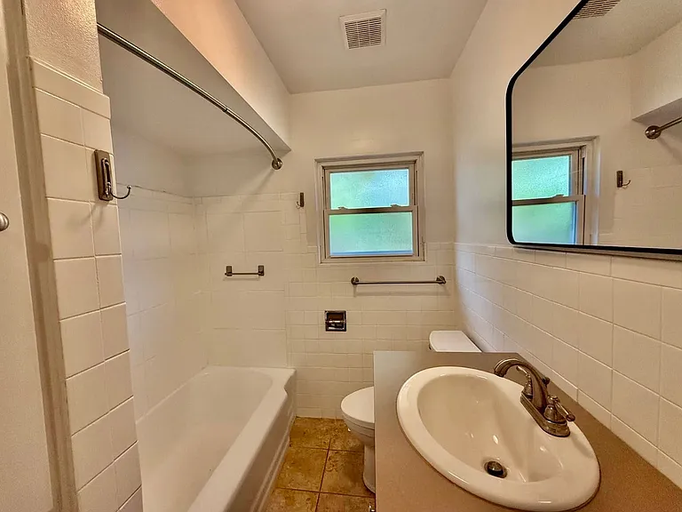 875 Orlando Ave SE — Photo 9
