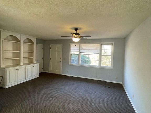 4th image of 121 Pisgah Dr