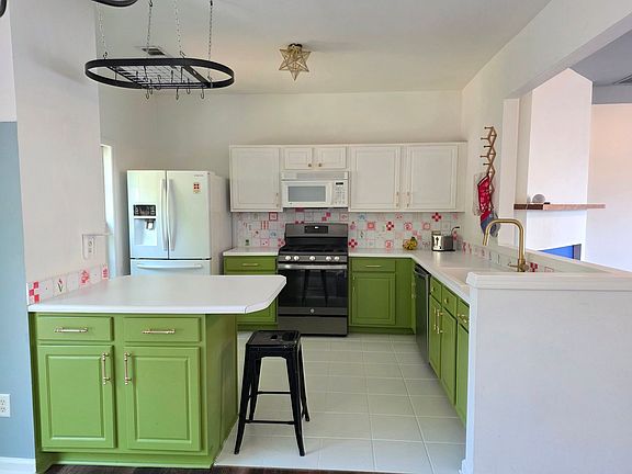 4th image of 1706 Stanwood Dr NW