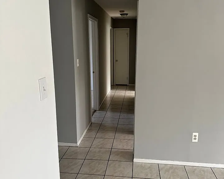 10 Chestnut Dr — Photo 6