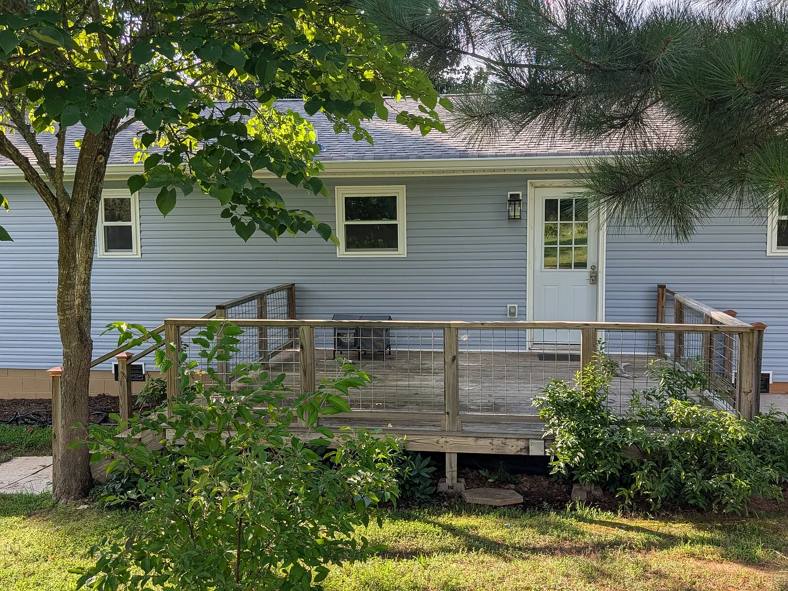 3 bed, 1600 sqft, $2,300 — Photo 2