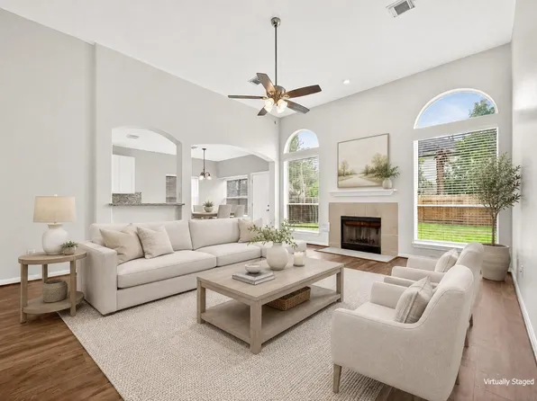 3823 Aerial Brook Trl, Fresno, TX 77545