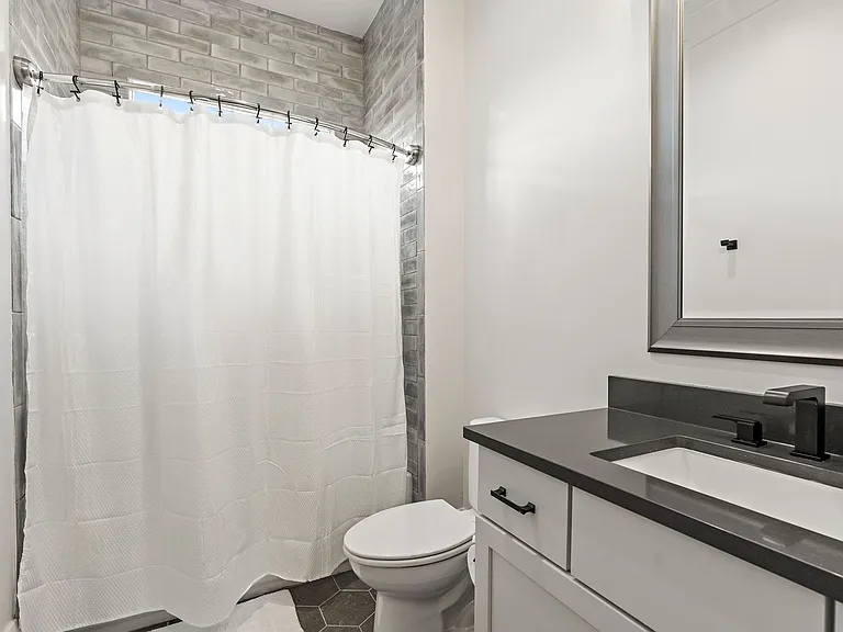 8808 Edgecomb Dr — Photo 41
