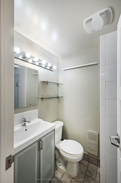 Toronto Townhouse for rent - 2 Bedrooms — photo 9