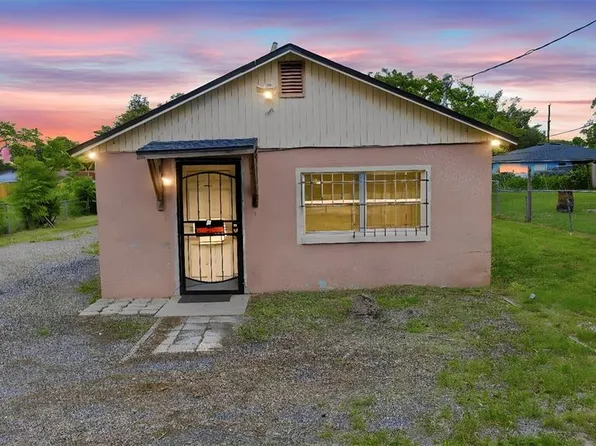 1215 S Delaware Ave, Deland, FL 32720