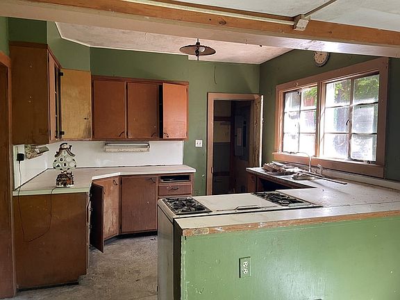 4th image of 37 Germania St
