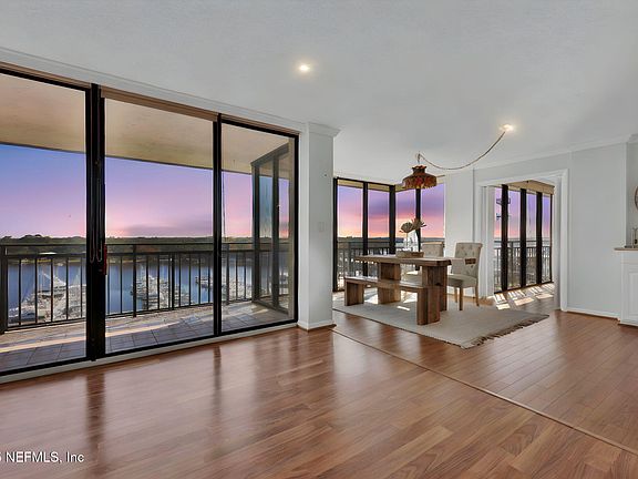 4th image of 4401 LAKESIDE Drive #1204