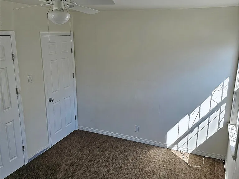 10527 Pace Ave — Photo 2