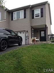 1st image of 7410 Falcon St