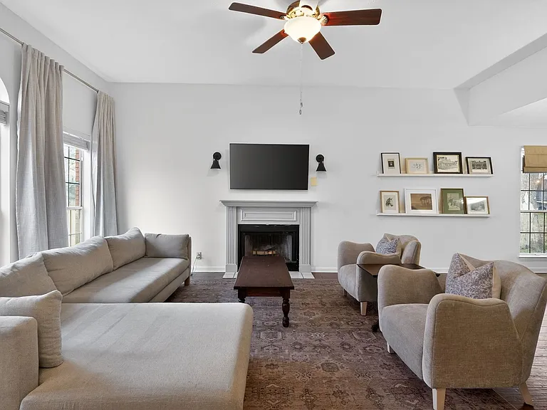 3016 Brantley Dr — Photo 19