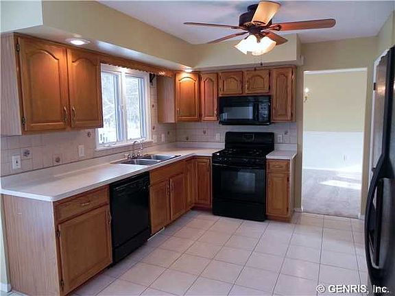 2nd image of 135 Windelin Dr