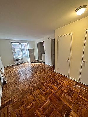 1st image of 75-12 Woodside Ave #F2
