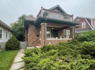 2218 La Salle St, Racine, WI 53402