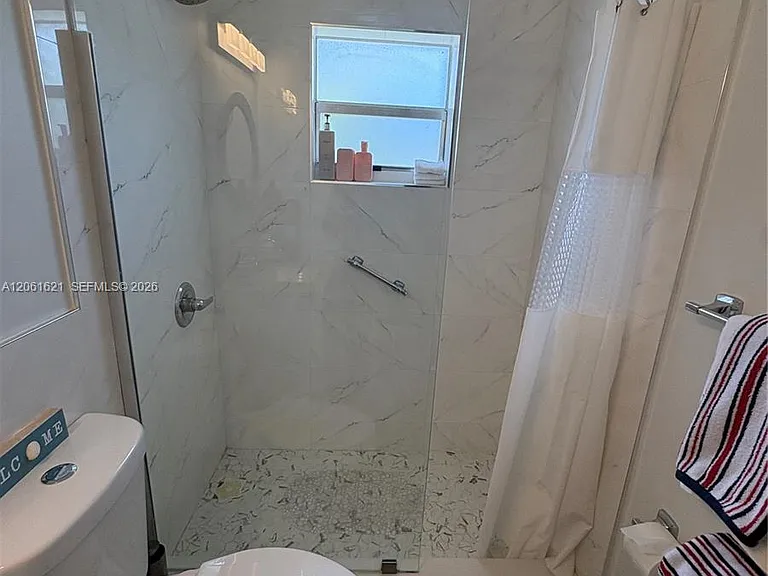 191 NW 17th Ave #3 — Photo 22