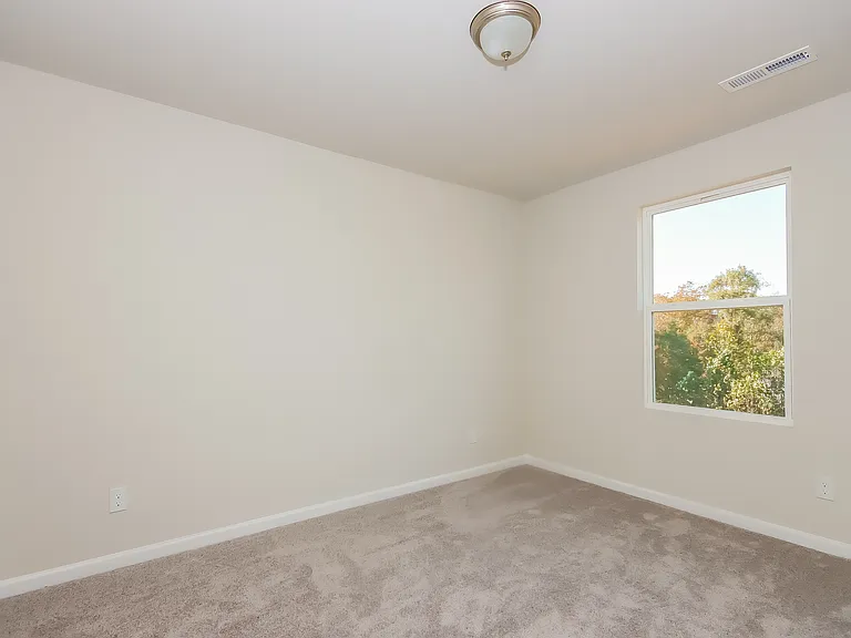 125 Zach Dr — Photo 14
