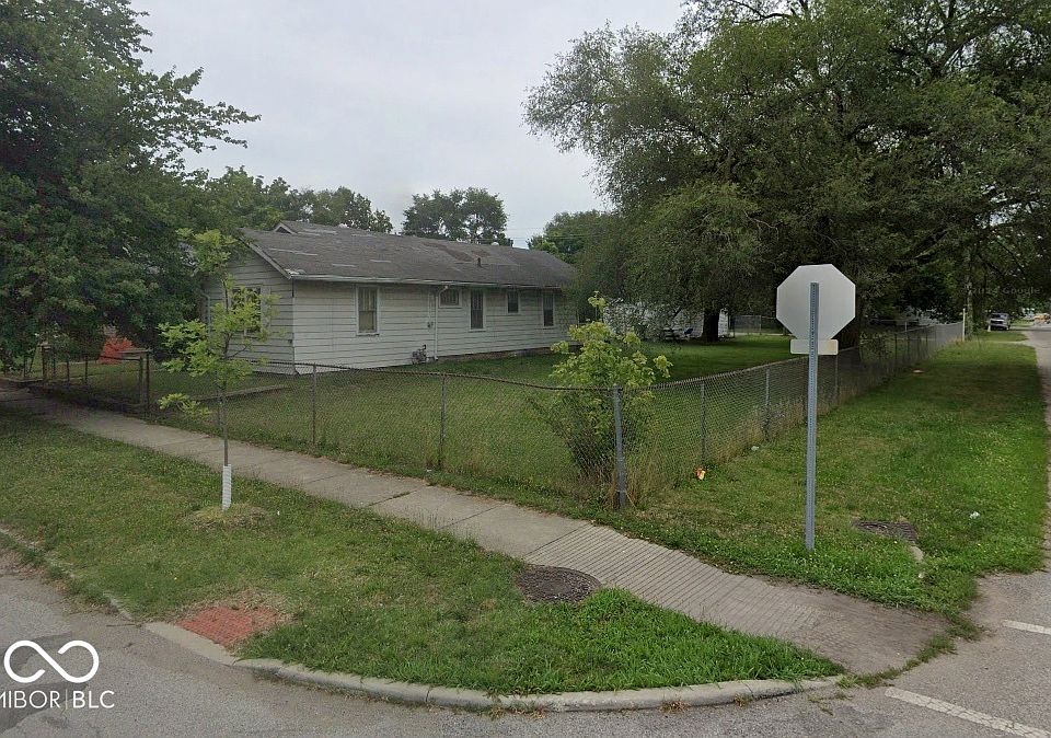 2nd image of 901 N Pershing Ave