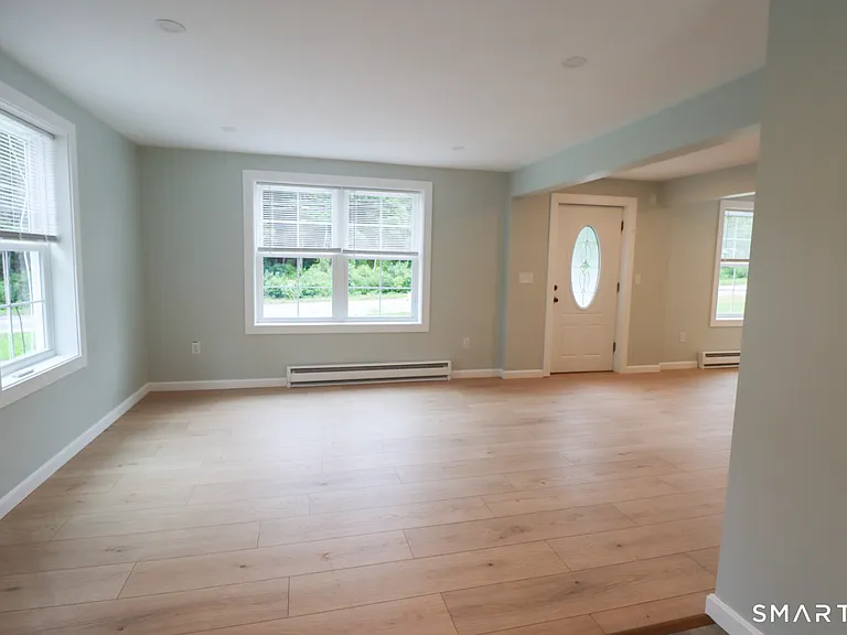58 Norwich Rd — Photo 5