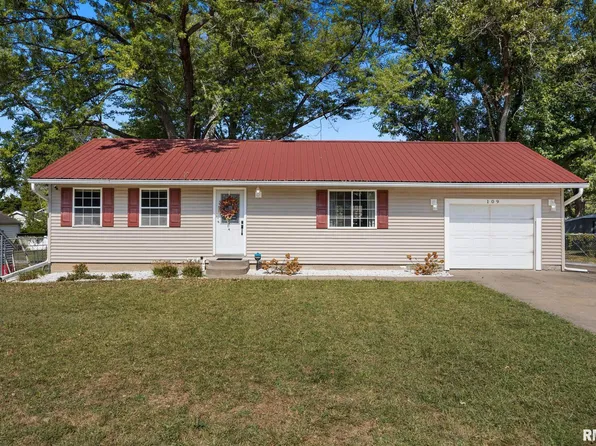 109 W Bittersweet Rd, Washington, IL 61571