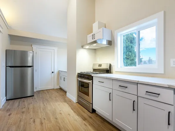 4215 N Colonial Ave, 4215 N Colonial Ave, Portland, OR 97217