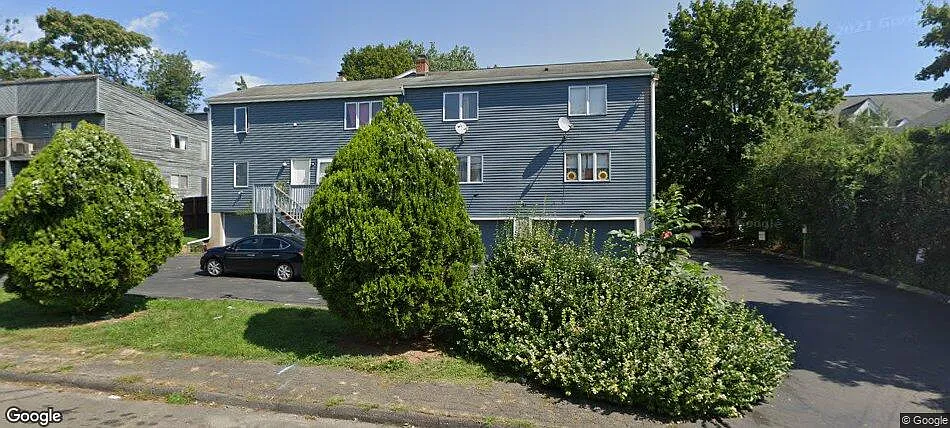 2 bed, 1050 sqft, $2,650 — Photo 3