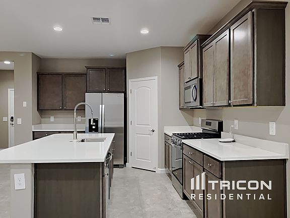 5th image of 30308 W Sheila Ln