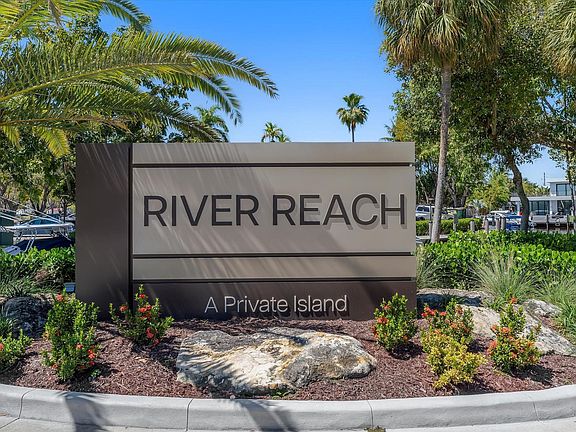2nd image of 900 River Reach Drive #522