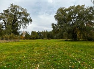 10667 Mohawk Rd, Cranesville, PA 16410