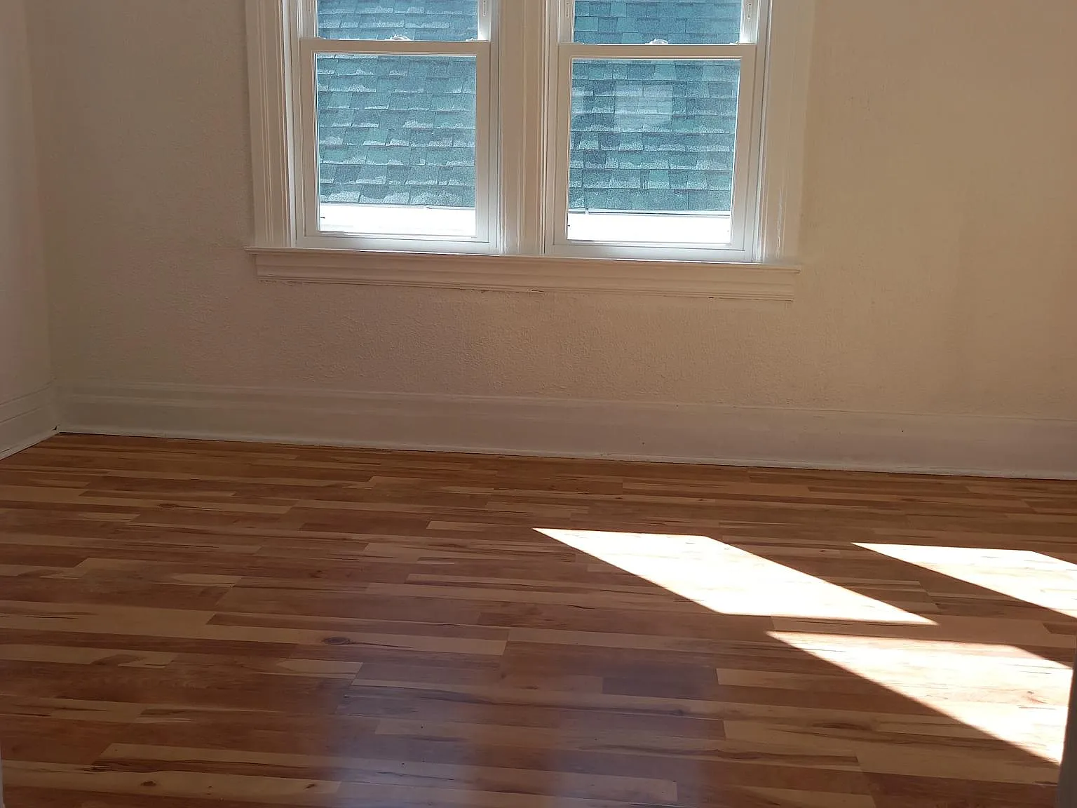 2253 Poland St — Photo 2