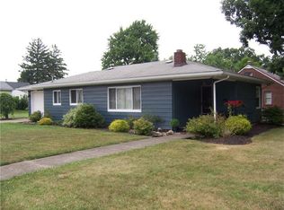 664 Service Ave, Sharon, PA 16146