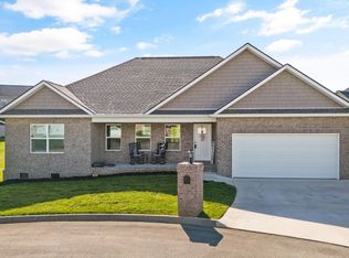 9209 Gabrielle Rd, Strawberry Plains, TN 37871