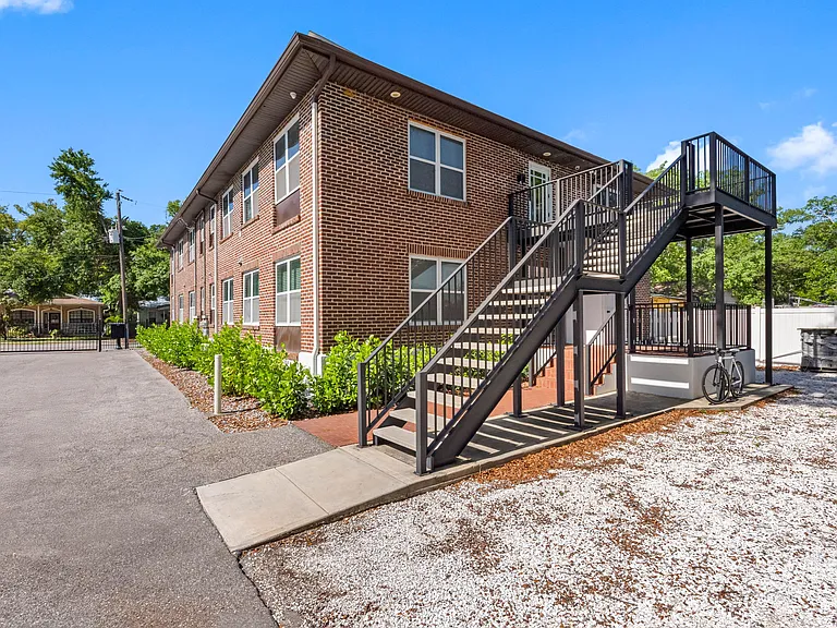 306 E Selma Ave #204 — Photo 9