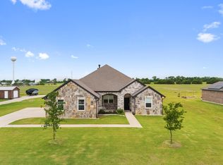 123 Cedar Elm Ln, Nevada, TX 75173