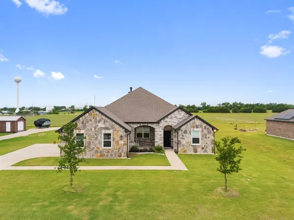 123 Cedar Elm Ln, Nevada, TX 75173