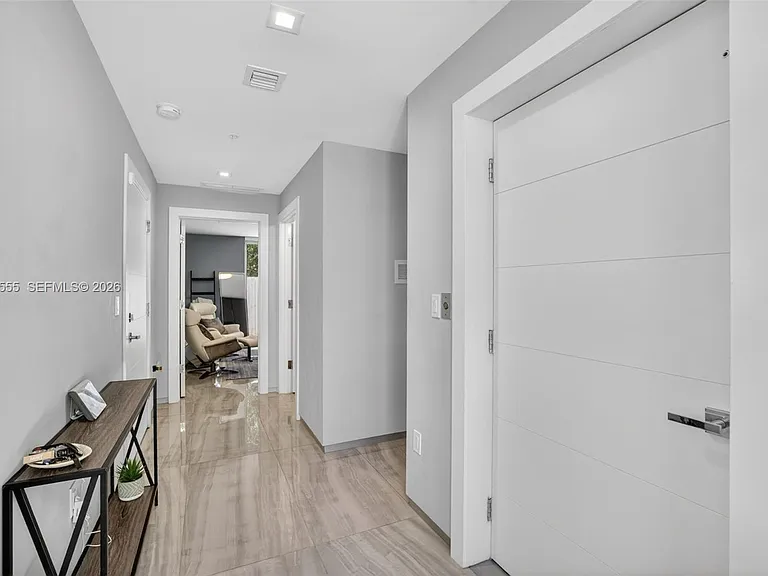 700 NE 14th Ave #311 — Photo 36