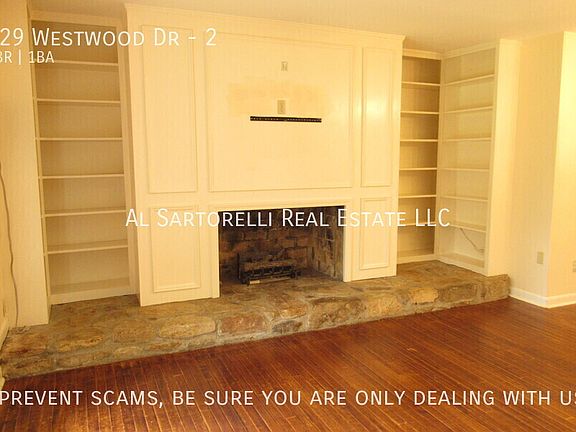 5th image of 129 Westwood Dr APT 2