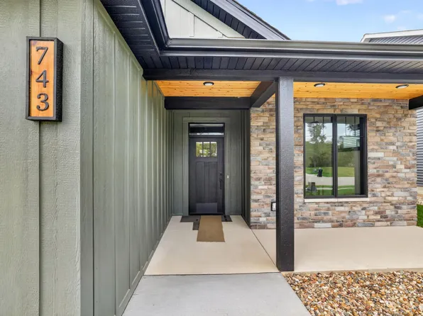 743 Kodiak Dr NW, Stewartville, MN 55976