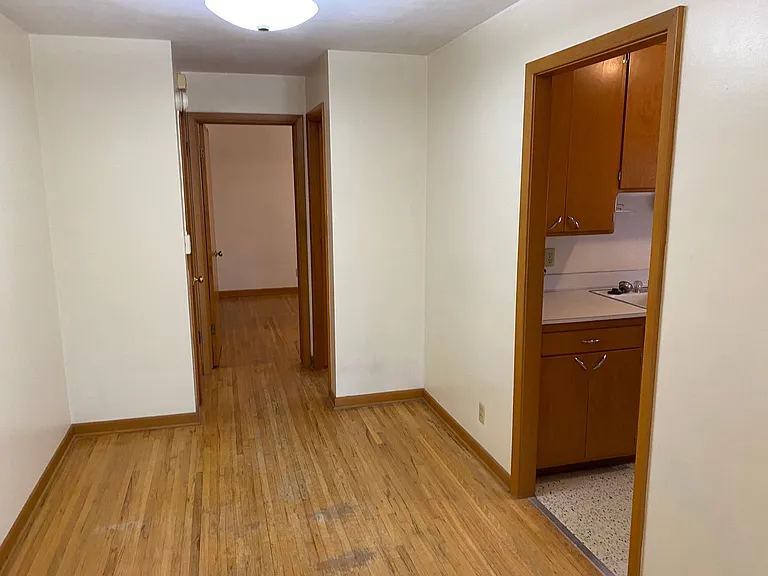 1215 G St — Photo 3