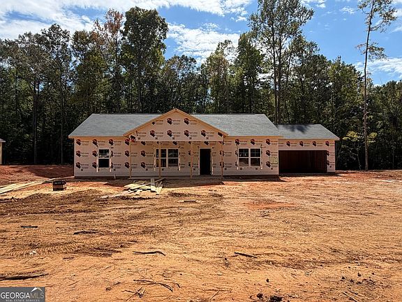 3rd image of 173 Avalee Rd