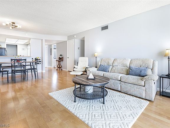 4th image of 25804 Cockleshell Dr #316