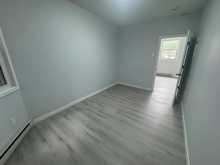 302 Harrison Ave #3 — Photo 4