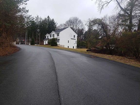5th image of 2 Burton Ln