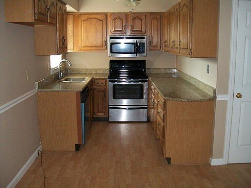 3rd image of 7425 Joan Dr