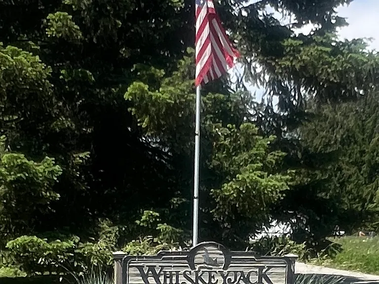 Whiskey Jack Cir — Photo 23