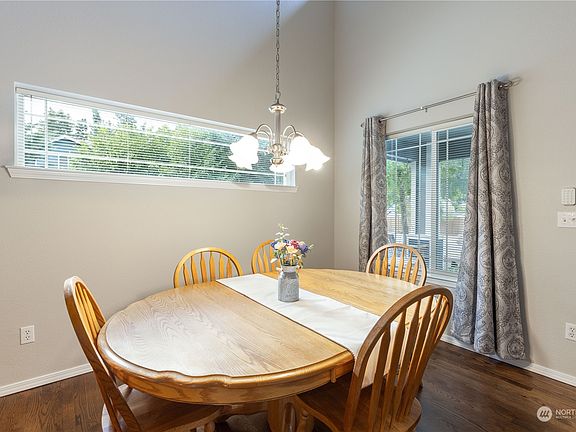 5th image of 19008 205th Street E